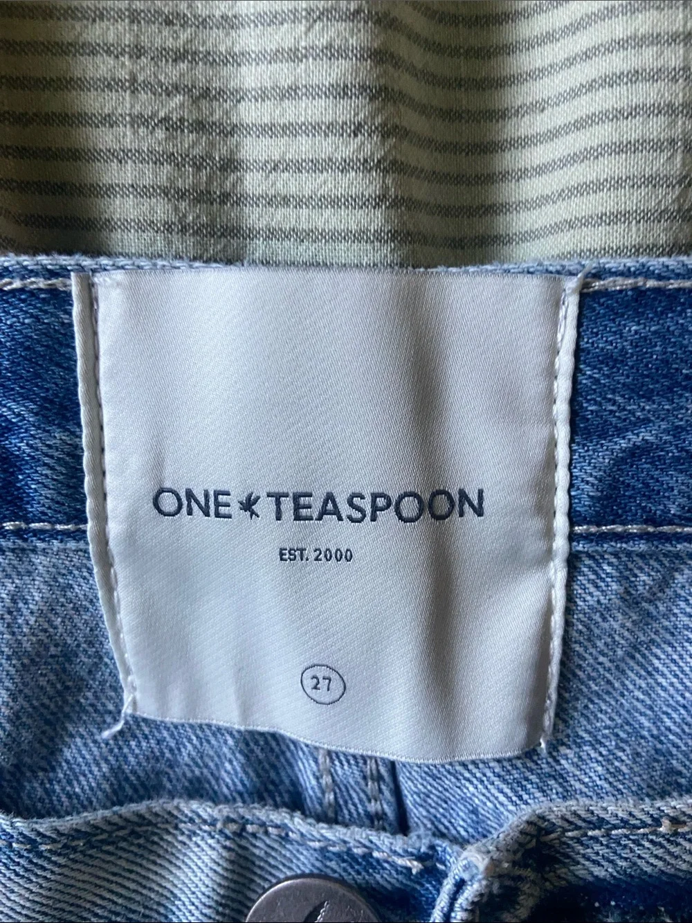 One Teaspoon Vintage Light Blue Denim Rolled-Hem Shorts